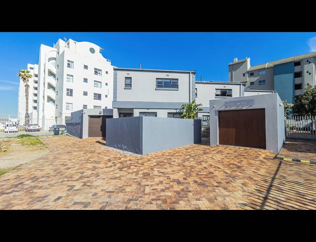 3 BEDROOM HOUSE TO LET IN WAVES EDGE